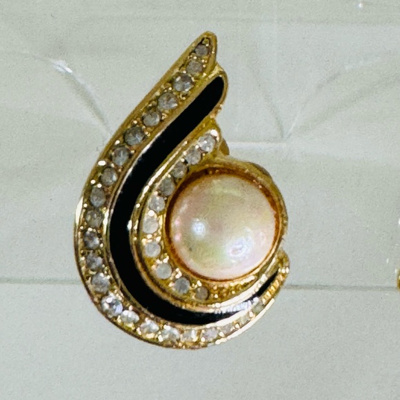 80s Vintage Dior Comma clip on Earrings - Picture 2 of 6